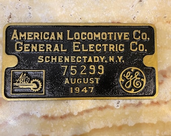 GE 5670 5 Star Vacuum Tube - Black Plates - Square Getter