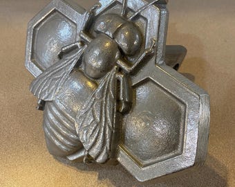 Bee with Honeycomb Hitch Plug – Cast Aluminum, Custom I-Beam Design, Fits 2" Receiver, Handmade in Hanover PA