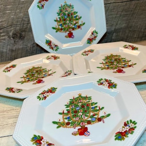 Set of 4 (Four) SALAD Plates in the Peace on Earth Pattern by FAIRFIELD, Christmas Dishes, Holiday Table,