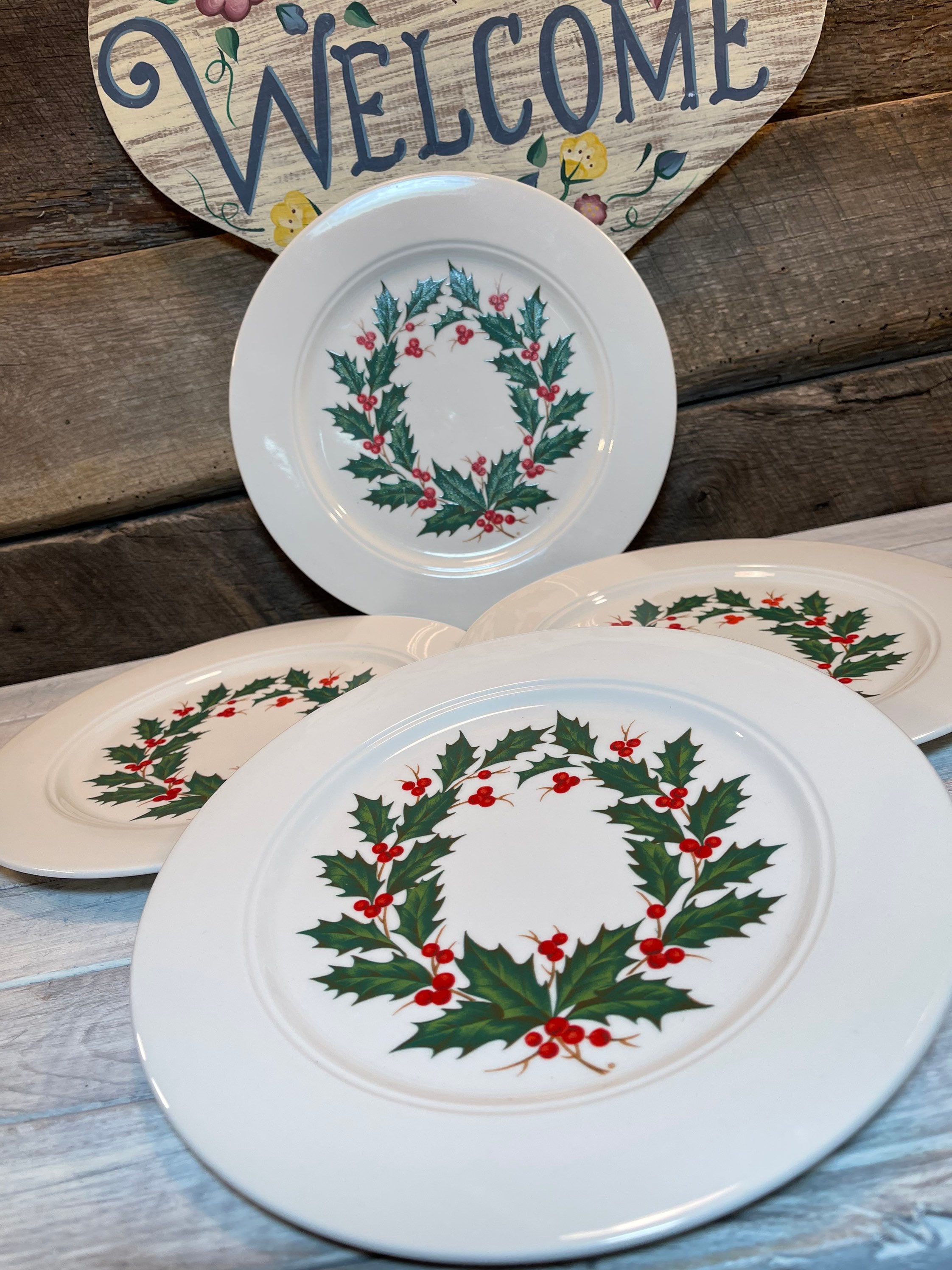 Gien Le Houx ヒイラギデザイン皿 クリスマスディナープレート２枚 Gien Le Houx ヒイラギデザイン皿 クリスマスディナープレート