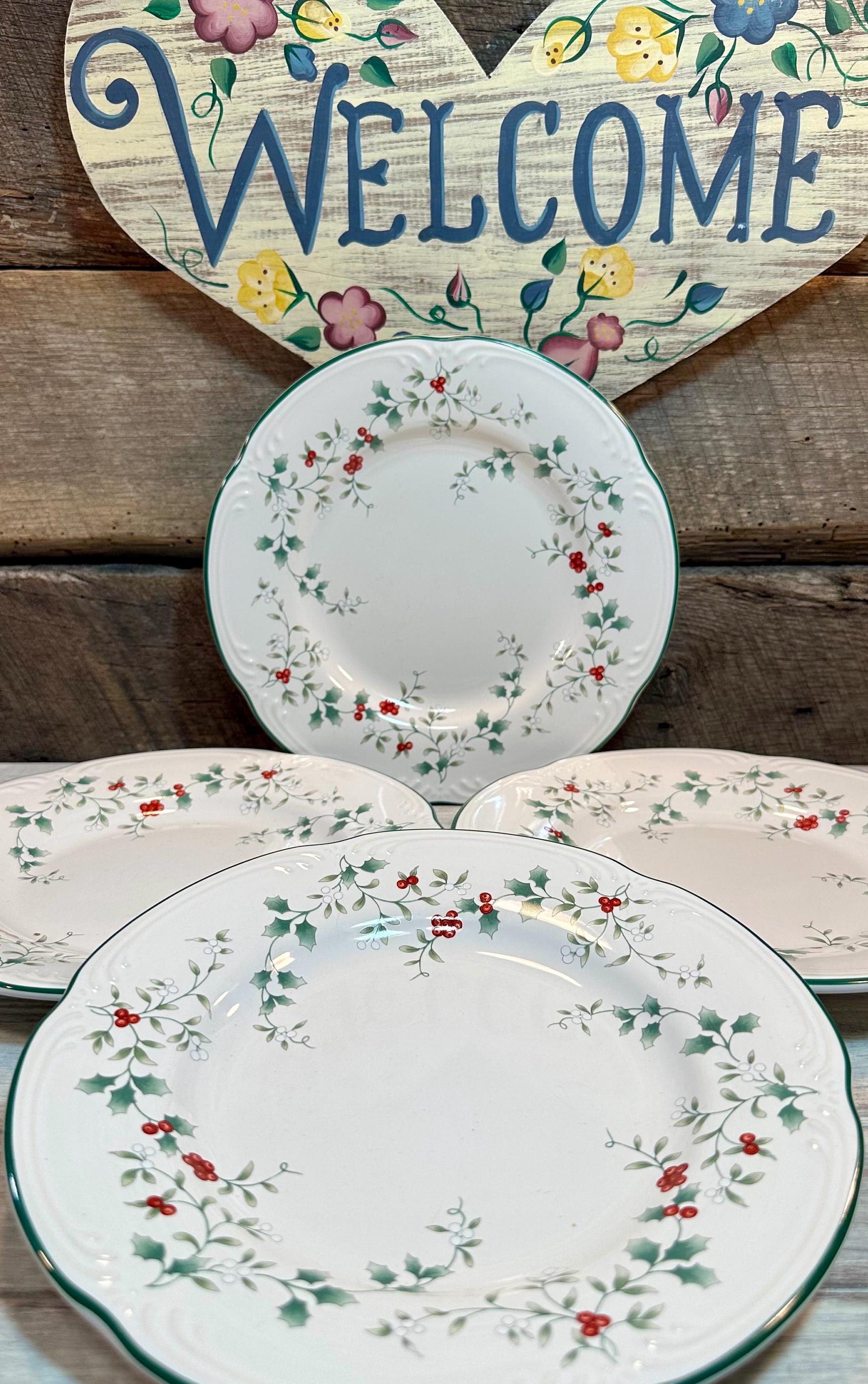 Pfaltzgraff Farmhouse Hen Farmhouse Style Dinner Plates Serving