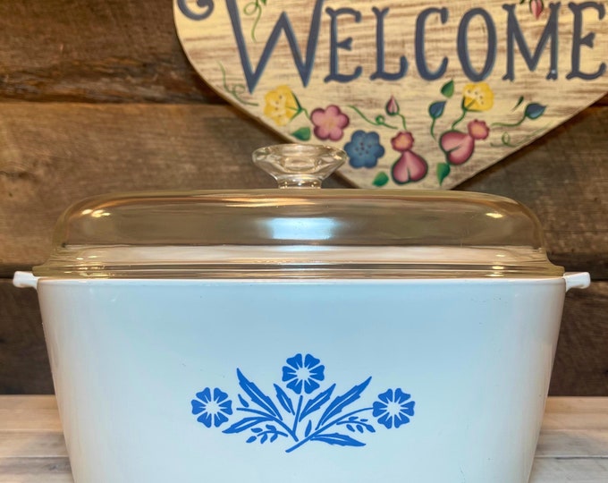 Extra LARGE Cornflower Blue 4 Quart Size Corningware Baking/serving