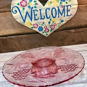 Gorgeous L.E. Smith *Rare* PINK Low Cake Stand- Called the “Vintage” Pattern, Grapes, Weddings, Cottage Core, Farmhouse