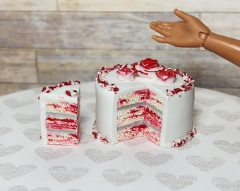 1:6 scale miniature peppermint cake