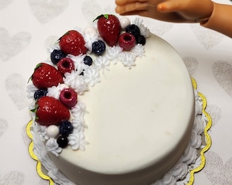 1:6 scale Miniature berry fruit cake