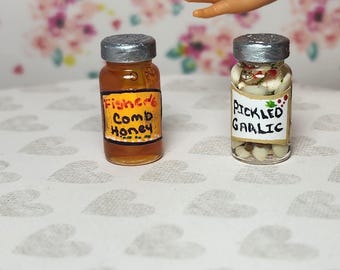 1:6 scale miniature homemade honey with comb and pickled garlic set