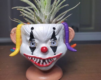 Creepy clown air plant holder