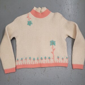 ADORABLE Vintage 1970's WOOL sweater size Extra Small