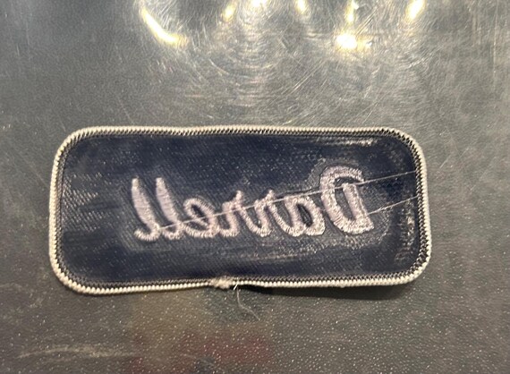Retro DEADSTOCK 1970s "DARRELL”  rectangular name… - image 2
