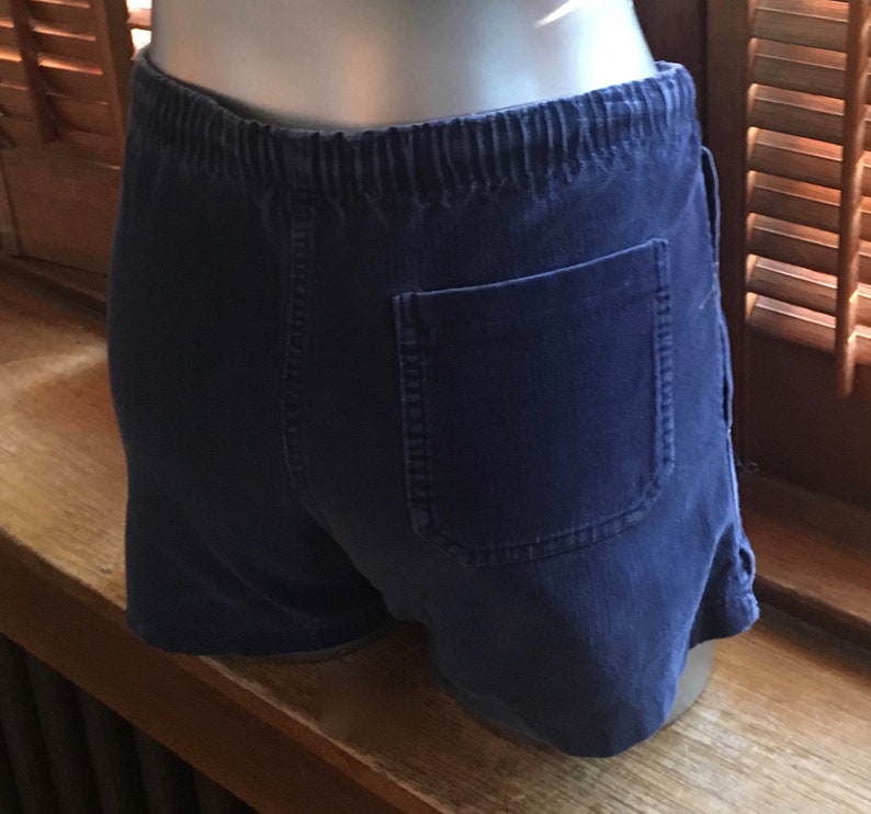 Awesome REYN SPOONER 1970s Mid-Rise corduroy SURF shorts Size 28