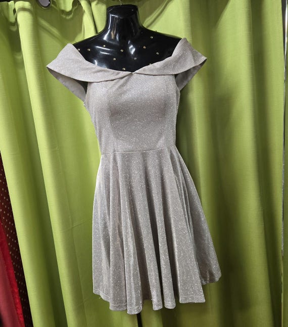 VINTAGE 1990s "le Chateau" Off-the-shoulder Sparkle Dress Size Extra Small - Etsy Canada VINTAGE 1990s "le Chateau" Off-the-shoulder Sparkle Dress Size Extra Small - Etsy Canada