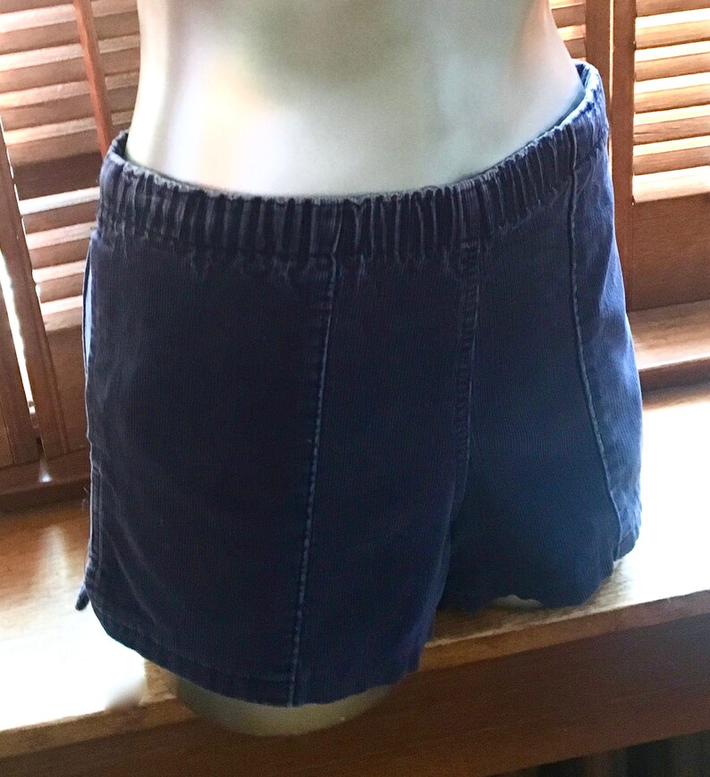 Awesome REYN SPOONER 1970s Mid-Rise corduroy SURF shorts Size 28