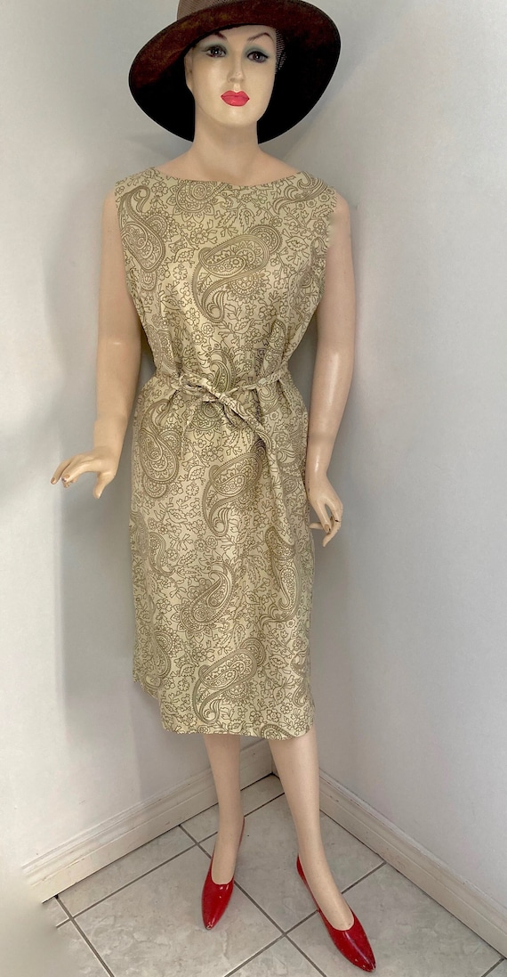 gold paisley dress WONDERFUL 1960s MCM Golden Print With Matching Belt Size Medium drape