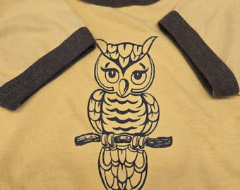 Vintage 1970&#39;s Girl Guide / BROWNIES Yellow OWL Ringer t-SHIRT, size Extra Small