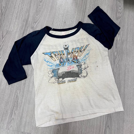 1980's DISTRESSED & Thin RAGLAND TRIUMPH Tee Size… - image 1