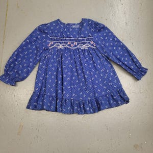 Adorable robe d&#39;enfant vintage des années 1980 avec SMOCKING taille 2T