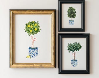 Topiary set van 3 aquarelprints | Blauwwitte chinoiseriepot, botanische muurkunst