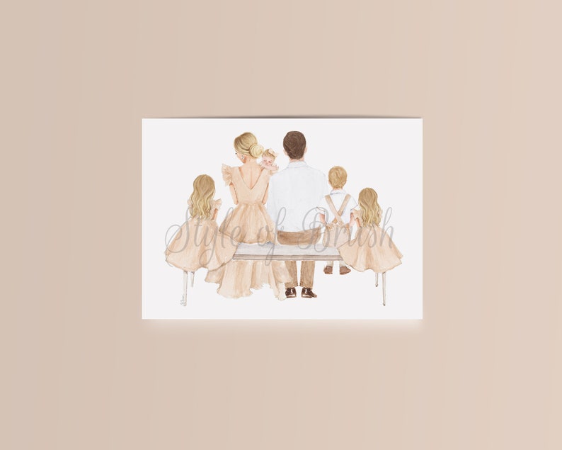 Pode incluir: Ilustra&ccedil;&atilde;o em aquarela de uma fam&iacute;lia de cinco pessoas sentadas em um banco, vista por tr&aacute;s. Os pais e filhos est&atilde;o vestidos em tons neutros. O texto "Style of Brush" &eacute; vis&iacute;vel no canto inferior esquerdo.
