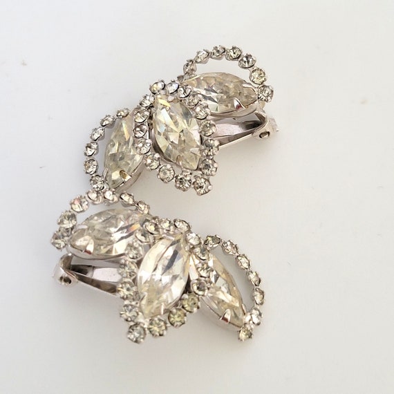 Weiss Vintage Marquise Crystal Rhinestone Clip On… - image 1