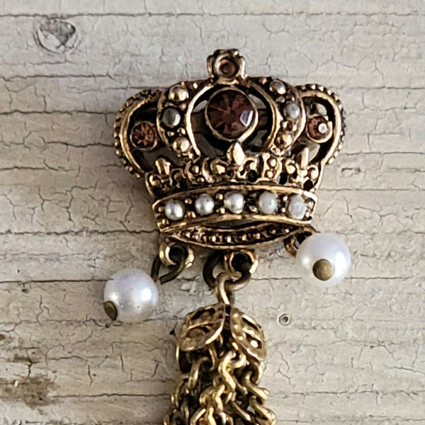 Vintage Small Gold Tone Faux Pearl Purple Stones Crown Shaped Pin with Drop Pearls Tassel - Vintage Crown Brooch