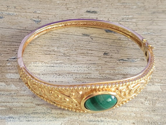 Berry Gem Petite Hinged Bangle, Malachite