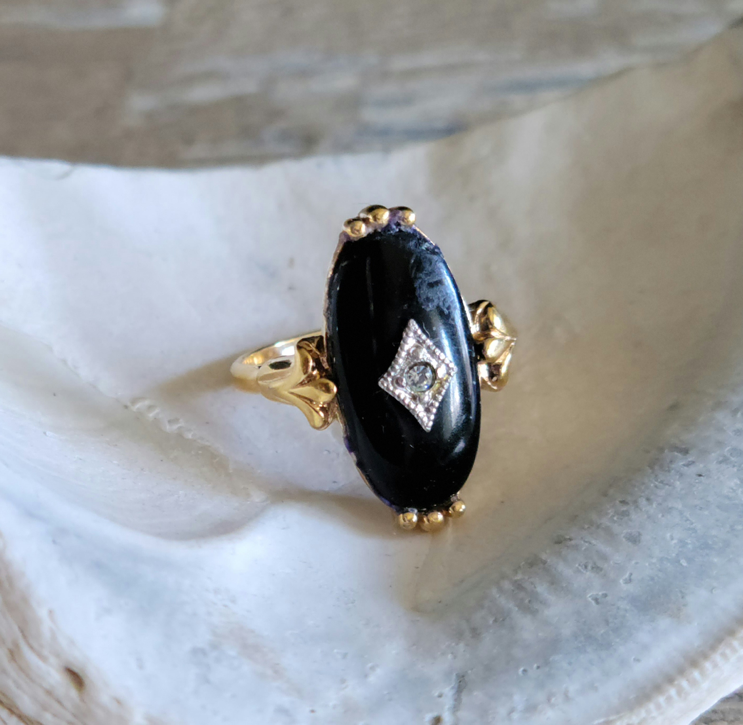 Avon black onyx ring, 1983 &#39;Victorian&#39; faux black onyx and diamond chip, gold tone, rhinestone accent