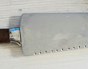 Retro Cake Pie Server- Bakelite Brown Handle- Serrated Blade-Stainless Steel- Mid Century 1940s -Farmhouse Kitchen -Vintage