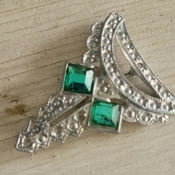 Early 1900s C Clasp Pot Metal Green Rhinestone Triangle Shaped Brooch - Antique Art Deco Brooch