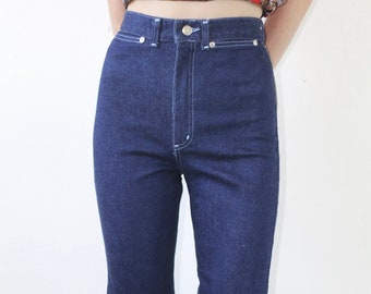 Vintage 1970s DEADSTOCK ‘Lee’ Dark Wash High Waisted Skinny Jeans Size 4