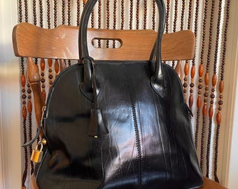 Beautiful Vintage 1990s ‘El Corte Ingles’ Large Zip Top Leather Handbag with Padlock Purse Made in Spain