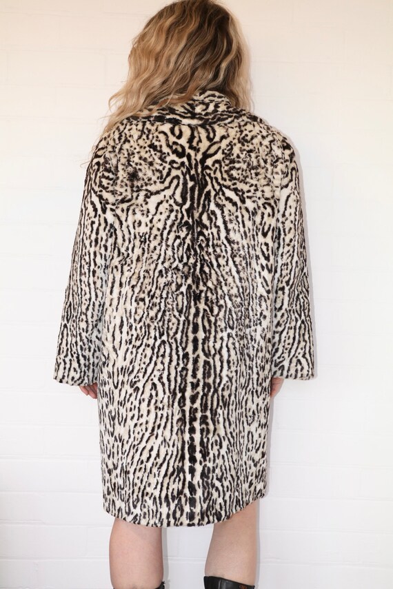 Stunning Vintage 1960s Faux Fur Velvet Leopard Pr… - image 4