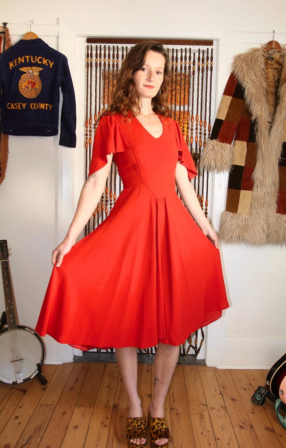 red maxi wedding dress Red Long Ball Gown Princess Satin V-Neck Wedding Dress Lace