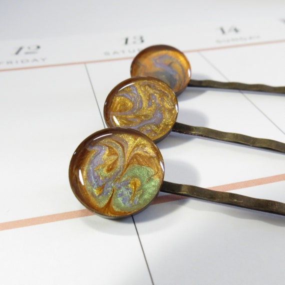 gold swirl paper clips