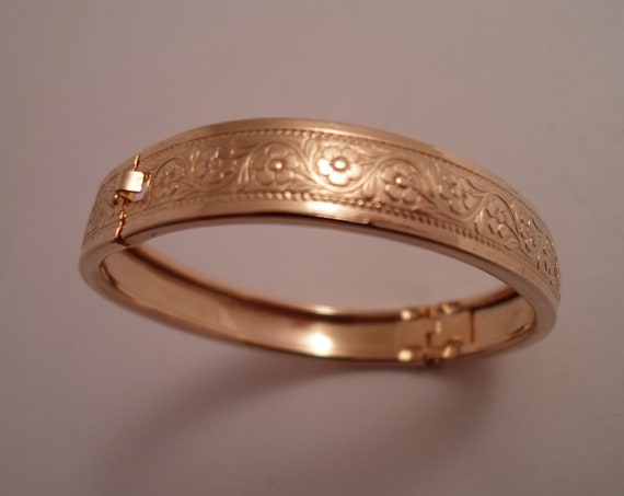Vintage 1960's Engraved Child Gold Wash Bangle Bracelet Mid Century Era Very Good Gift for any Child Grandchild Beautiful