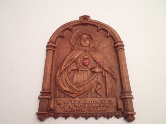 Vintage 1950 Syroco Wood Plaque Sacred Heart of Mary Red Exposed Heart Promise in Print Made in USA Spiritual Gothic Christian Catholic