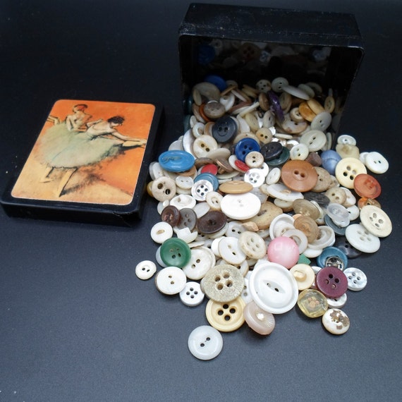 Vintage Buttons Assortment 60+ Year Collection in Cute Ballerina Little Box