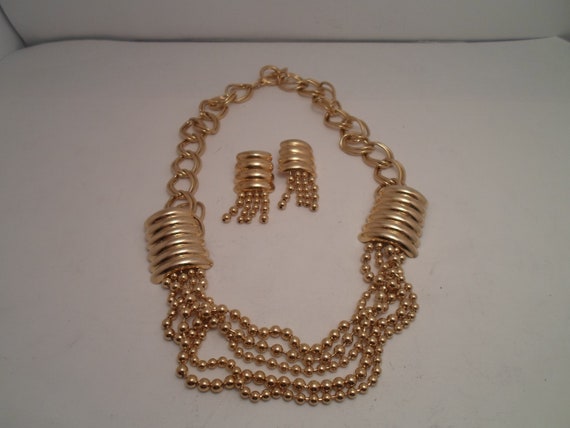 Vintage 1990's Multi Textured Gold Tone Necklace … - image 3