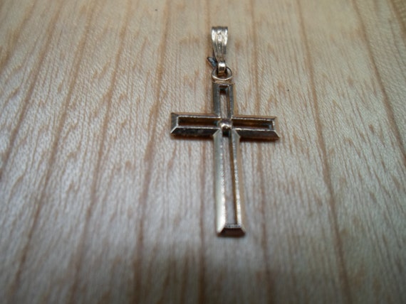 Vintage 10k Gold Filled Theta Cross MCM Design Open Center 1"long