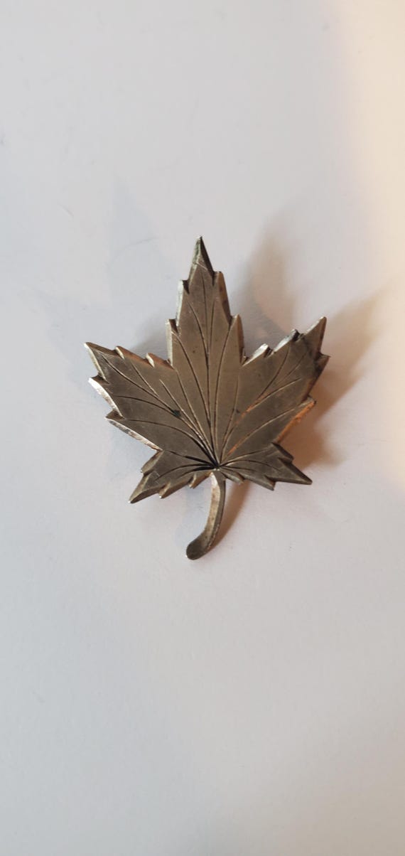 Vintage Sterling Silver Maple Leaf Pin Brooch Beautiful Detail Marked