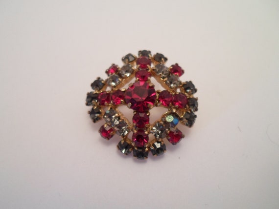 Vintage Austrian Crystal Stunning Brooch Pin Garnet Red  Unusual Blue Grey Stones Sparkle signed Austria