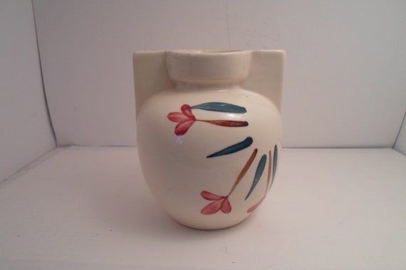 Art Deco Vintage Purinton Pottery Wisconsin Shooting Star Vase Gloss Ivory White Clay Mauvey flowers Deep Teal Leaves 1940's