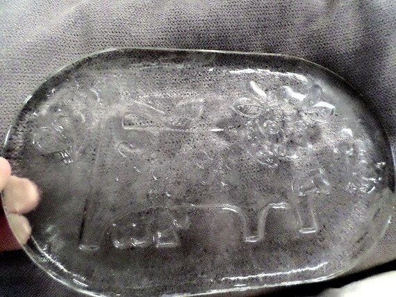 Vintage 60s Icy Glass Cow & Flowers Paperweight - Finland Trivet