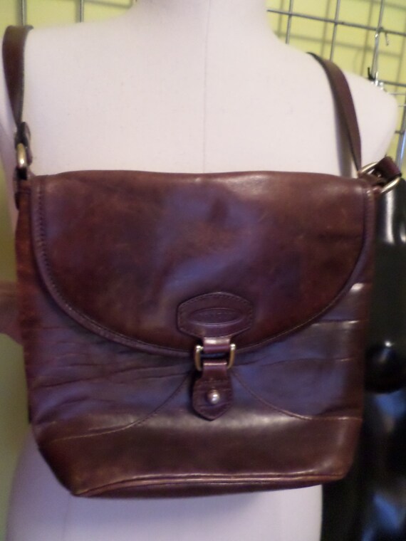 Vintage 80's Oroton chesnut brown leather crossbody purse Sydney