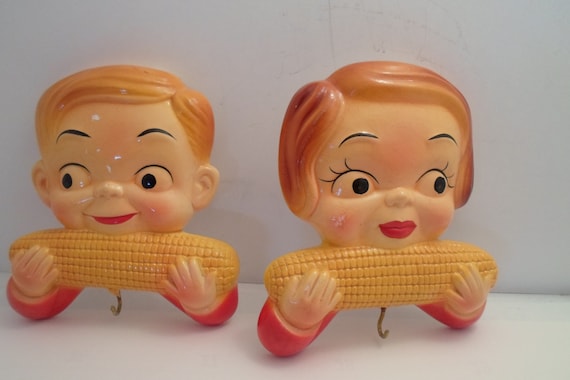 Vintage Art Deco Kitchen Chalkware Boy And Girl Eating Corn on the Cob Campbell Kids Style 5"hi 5.50"wide Farm House Ready with hooks