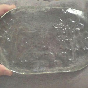 Vintage 60&#39;s cute cow and flowers icy glass paperweight, trivet, napkin weight Finland