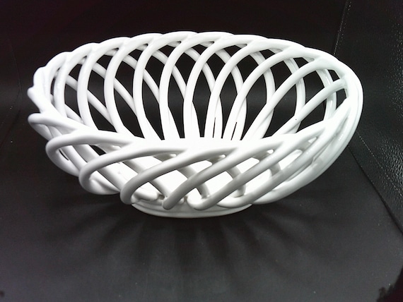 Vintage Ceramic Breadbasket Eucalyptus Stoneware Del Mar California Oven to Table