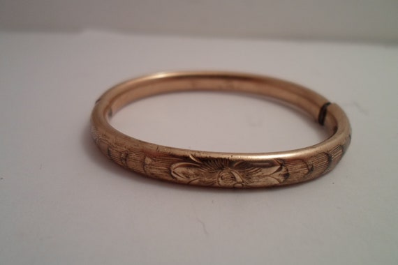 Antique Rolled Gold Baby Child Bracelet Detailed Leaf Engravings 2" across Art Deco era
