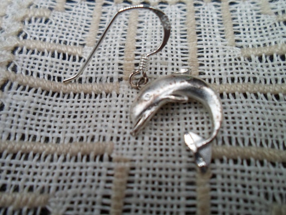 Vintage Sterling Silver Single Dolphin Earring Su… - image 3