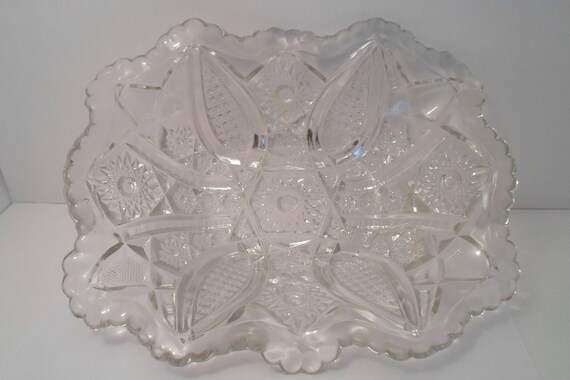 American Pattern Glass Victorian Press Cut Fluted Rectagle Bowl Beautiful Polished Elegant