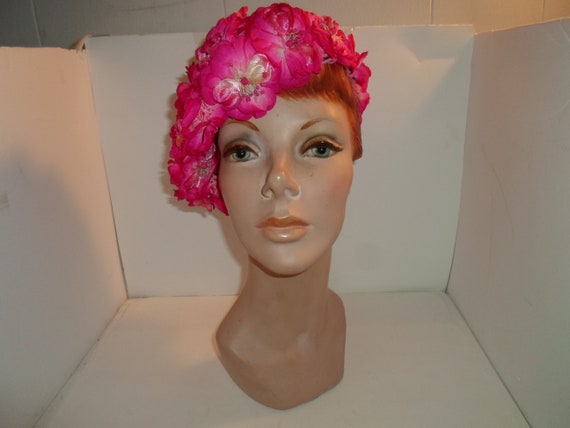 Vintage 1960's Mid Century Cloche Flower Hat Beautiful Pretty in Pink Flower Power Stretch On Cap Hat French Inspired